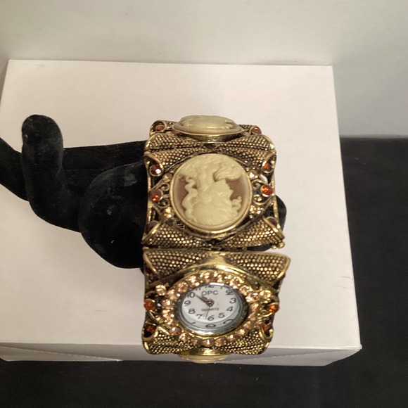 OPC Large Victorian Rev carved cameo watch cuff women’s watch - Picture 2 of 7
